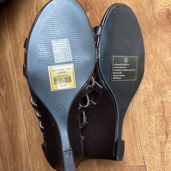 👠BOGO FREE👠NWT⭐️SUZY SHIER💫 Brown Open Toe Wedge Crisscrossed Sandals - Picture 7 of 13